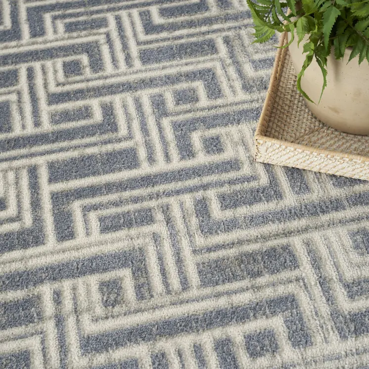 5' X 7' Blue Geometric Distressed Area Rug