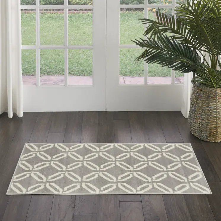 2' X 4' Gray and Ivory Trellis Area Rug