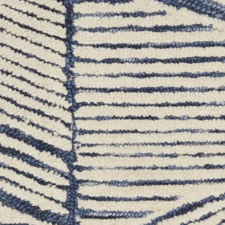 8' X 12' Blue And White Wool Geometric Area Rug