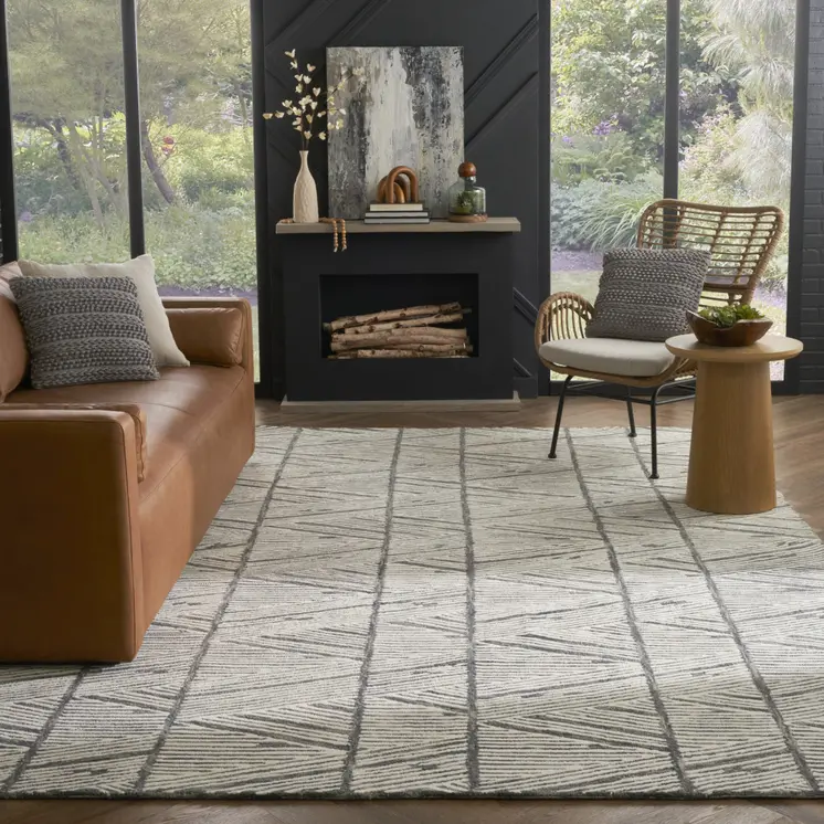 8' X 10' Gray And White Wool Abstract Area Rug