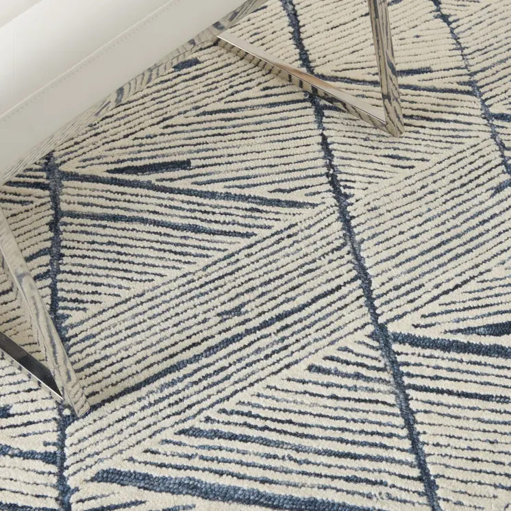 5' X 7' Blue And White Wool Abstract Area Rug