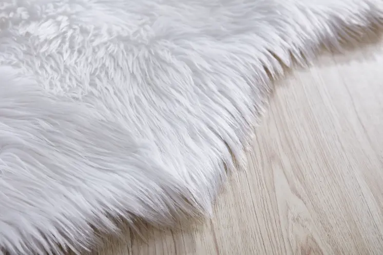 3' X 6' White Faux Fur Hand Tufted Area Rug