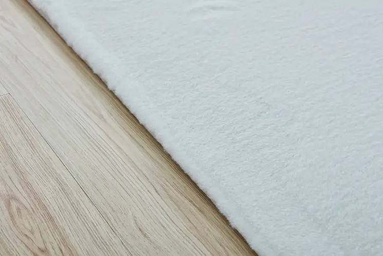 5' X 8' Light Gray Faux Fur Shag Non Skid Area Rug