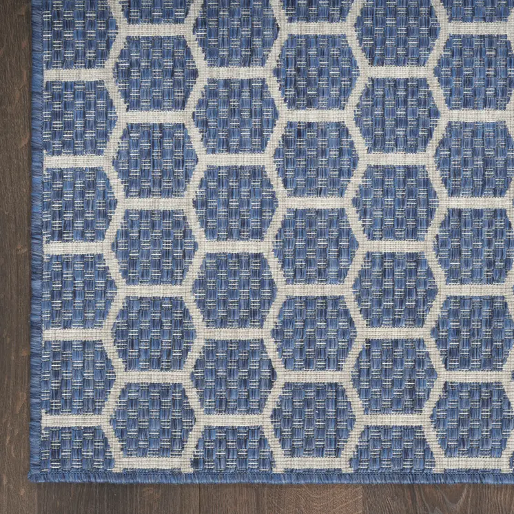 4' X 6' Blue And Ivory Geometric Indoor Outdoor Area Rug