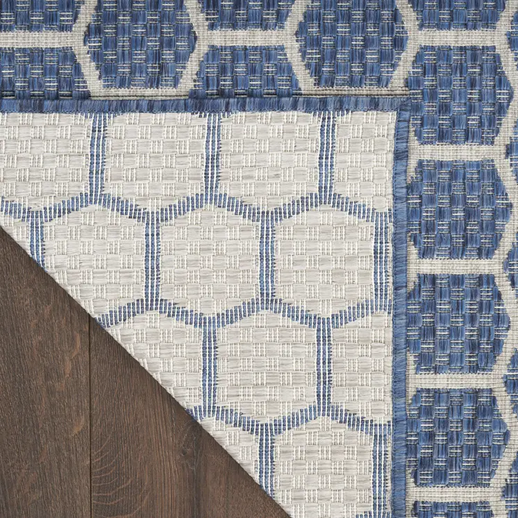 4' X 6' Blue And Ivory Geometric Indoor Outdoor Area Rug