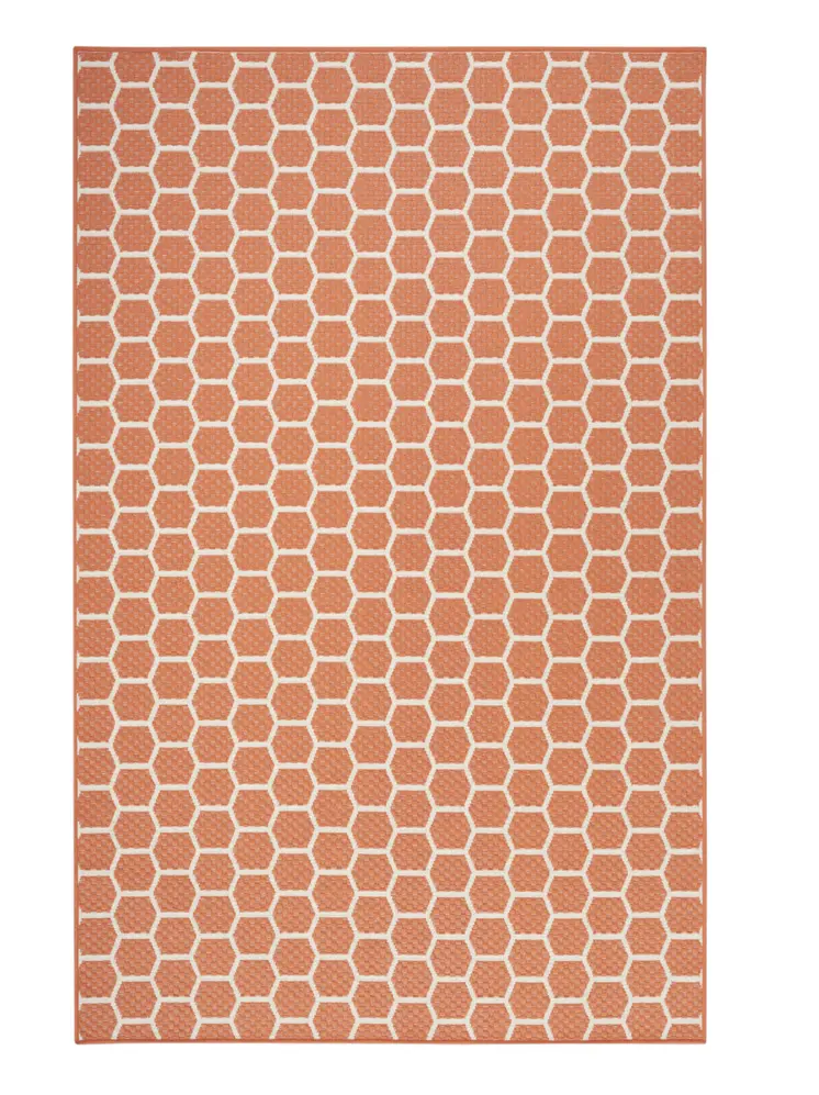 5' X 7' Coral And Ivory Geometric Indoor Outdoor Area Rug