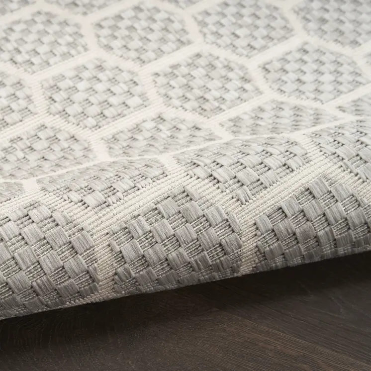 5' X 7' Gray And Ivory Geometric Indoor Outdoor Area Rug
