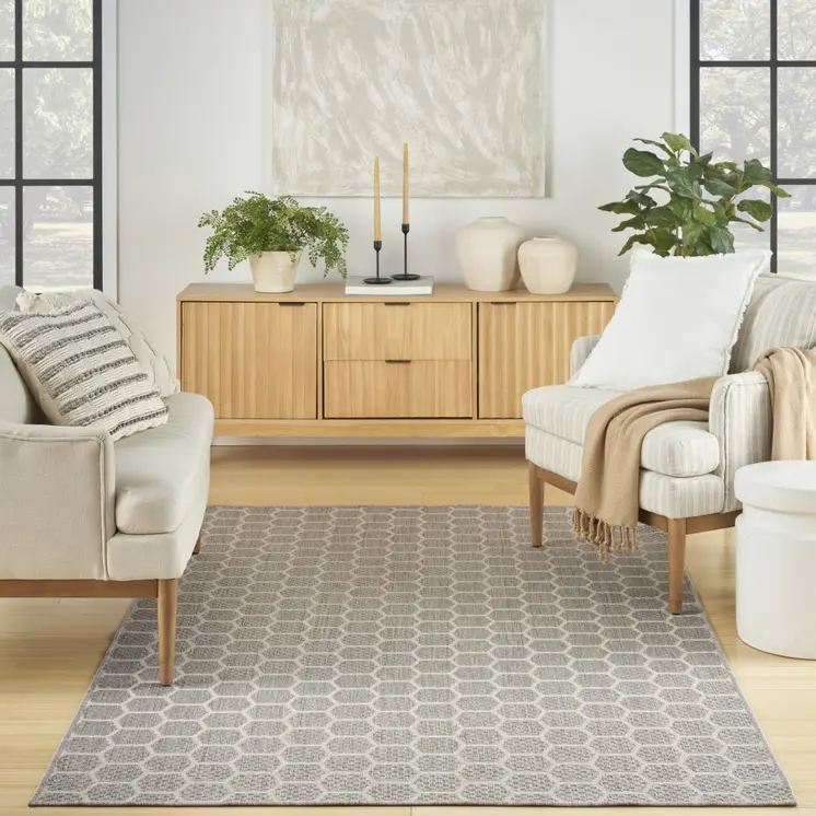 5' X 7' Gray And Ivory Geometric Indoor Outdoor Area Rug