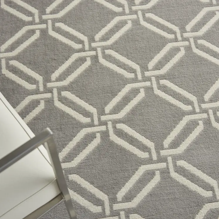 6' X 9' Gray and Ivory Trellis Area Rug
