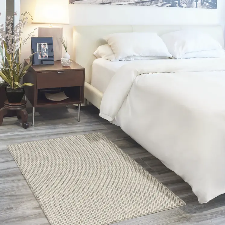 3' X 5' Ivory And Silver Geometric Indoor Outdoor Area Rug