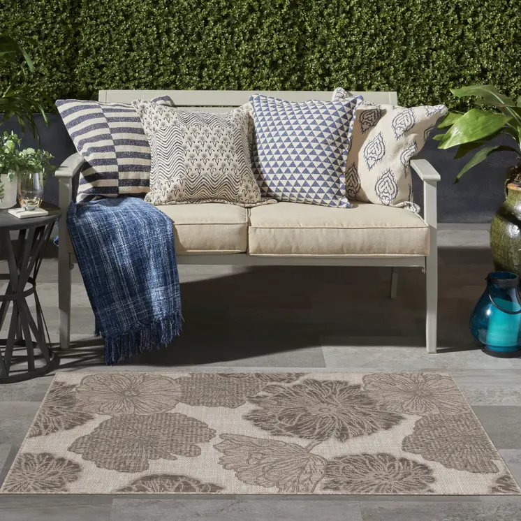 3' X 5' Natural And Ivory Floral Indoor Outdoor Area Rug