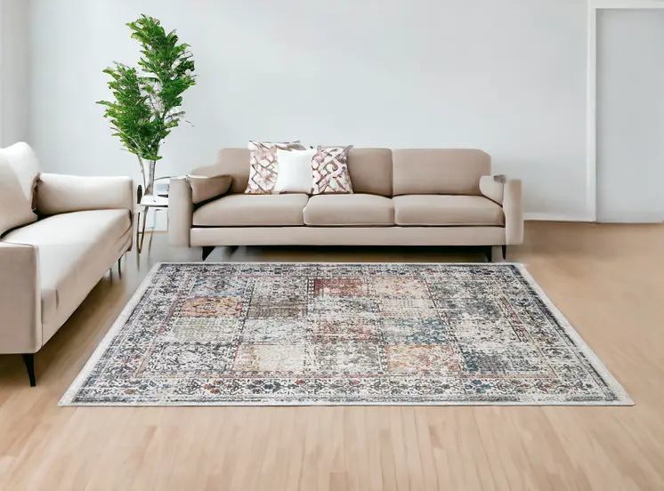 8' X 10' Ivory Oriental Distressed Area Rug With Fringe