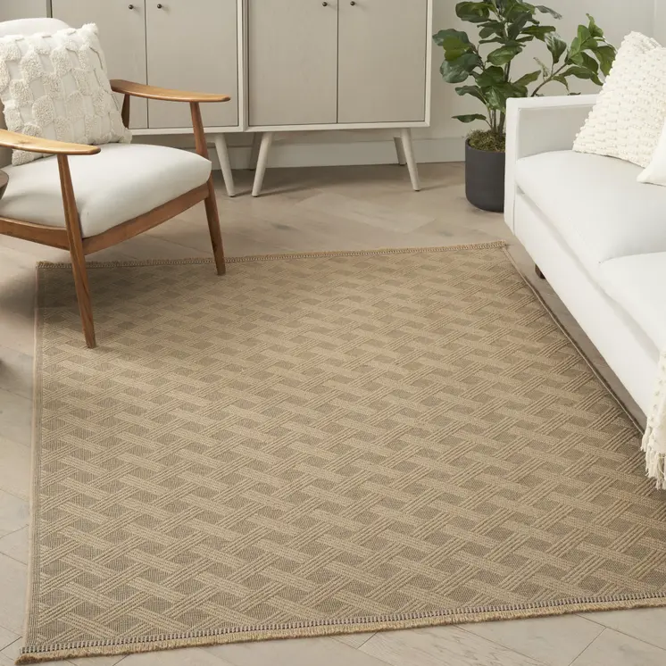 8' X 10' Natural Geometric Flatweave Non Skid Area Rug With Fringe