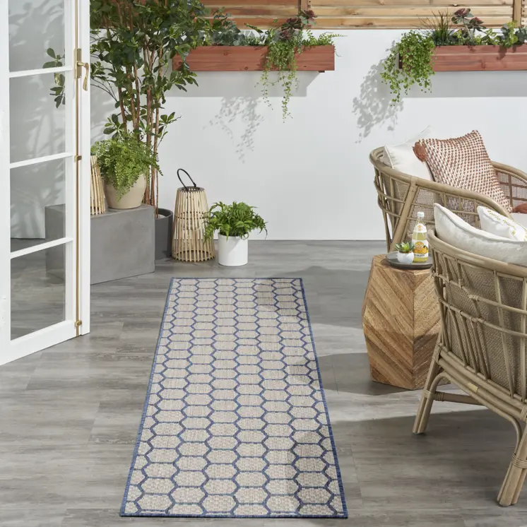 6' Blue And Ivory Geometric Indoor Outdoor Area Rug