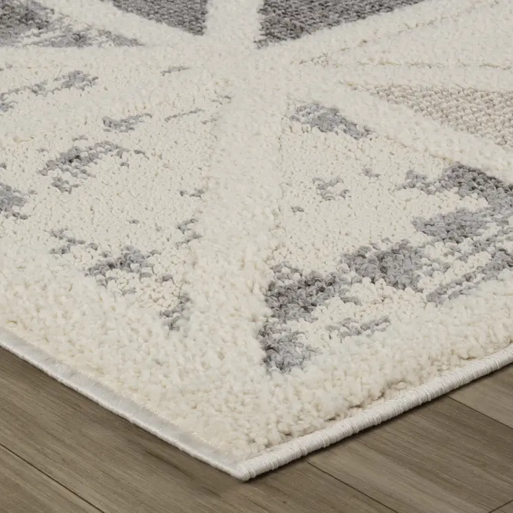 4' X 6' Gray and Cream Geometric Distressed Area Rug