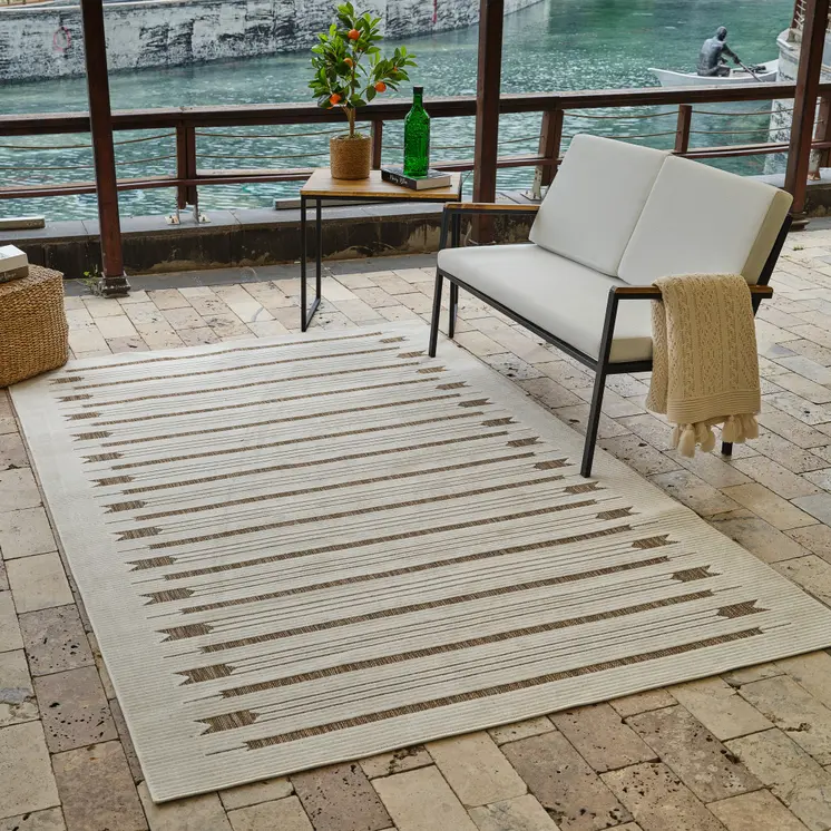 4' X 6' Beige And Brown Geometric Distressed Indoor Outdoor Area Rug
