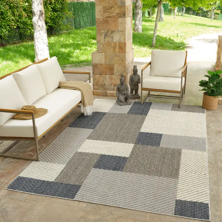 4' X 6' Gray And Blue Geometric Distressed Indoor Outdoor Area Rug