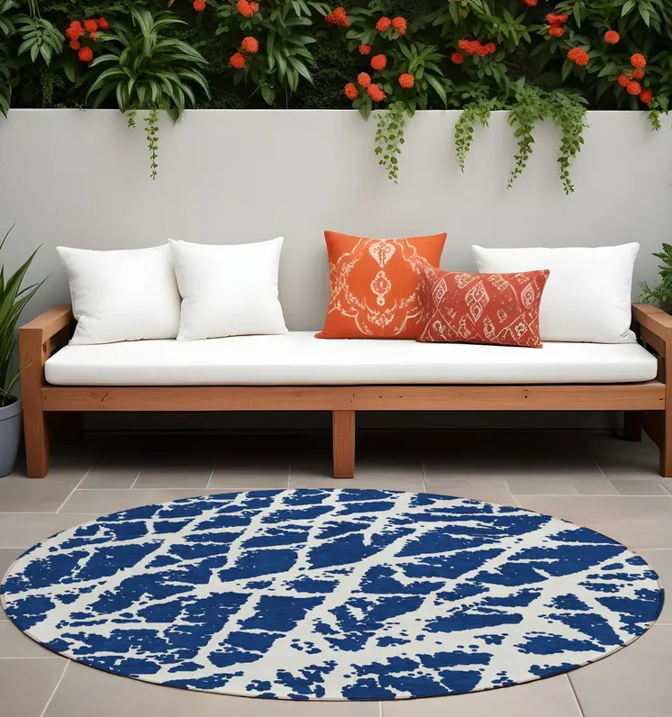 8' Blue And White Round Abstract Washable Indoor Outdoor Area Rug