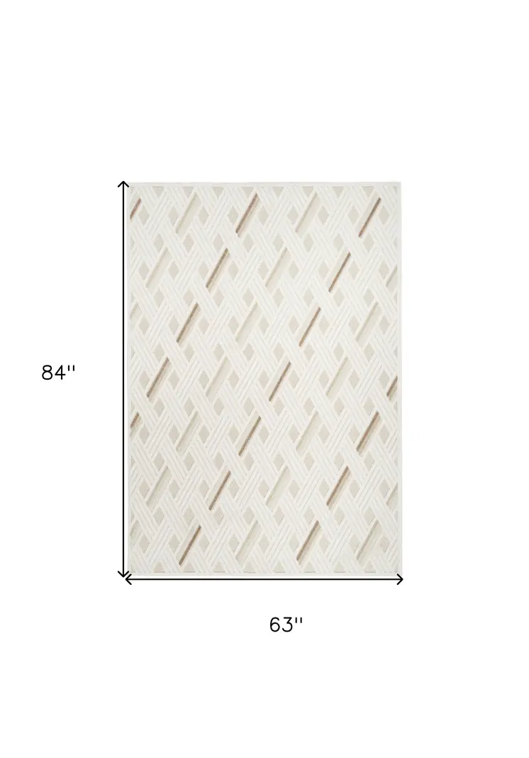 5' X 7' Cream Geometric Area Rug