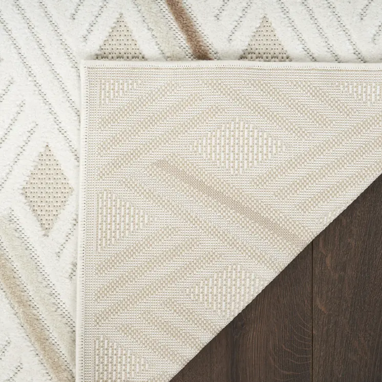 5' X 7' Cream Geometric Area Rug