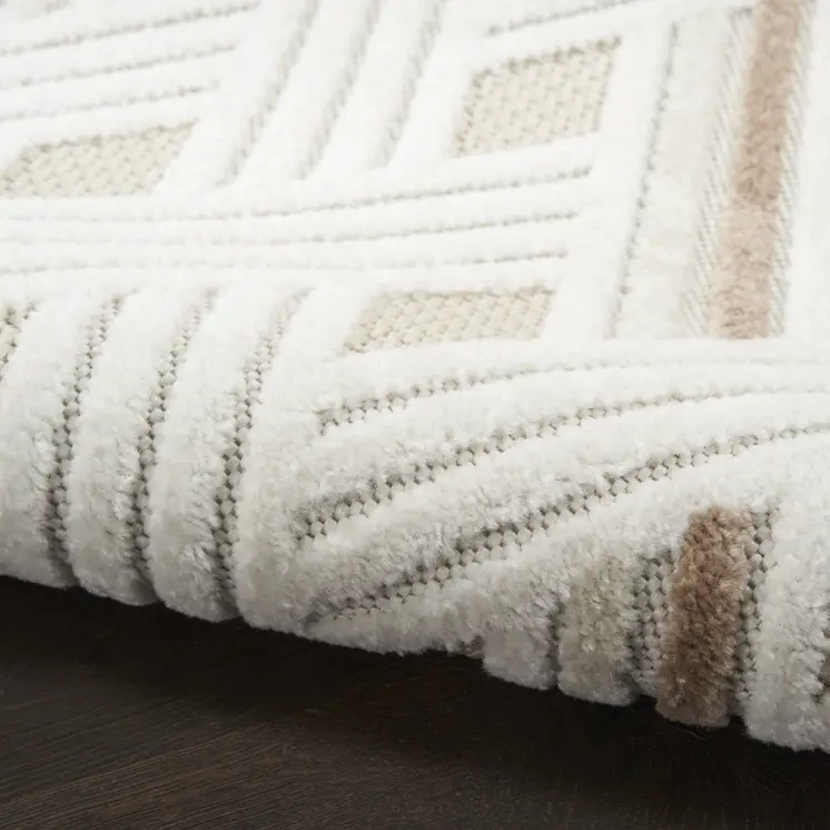 5' X 7' Cream Geometric Area Rug