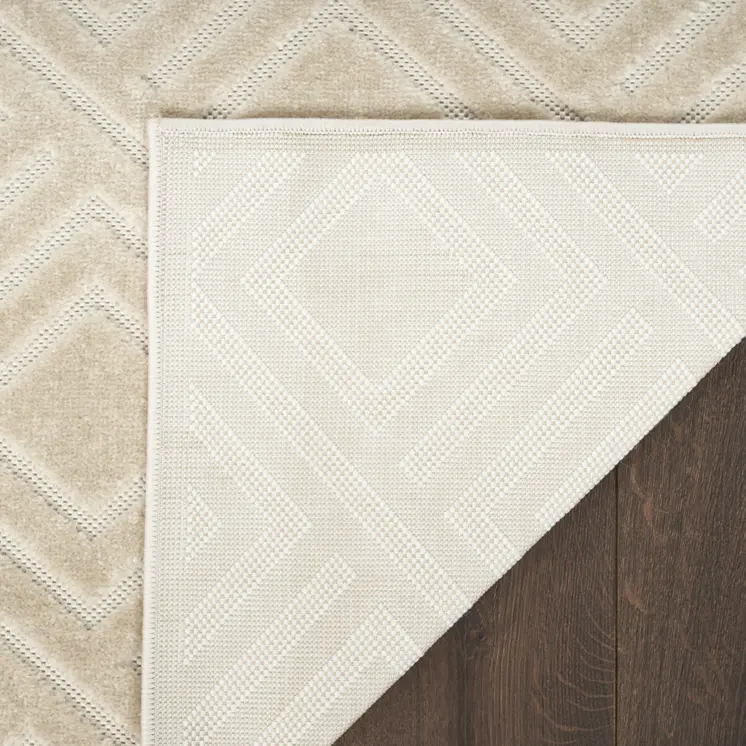 7' X 9' Beige Geometric Area Rug