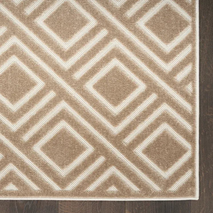 7' X 9' Brown Geometric Area Rug