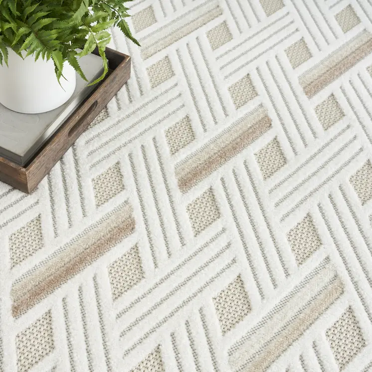 7' X 9' Cream Geometric Area Rug