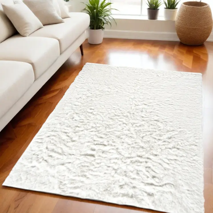 5' X 8' White Shag Hand Tufted Area Rug