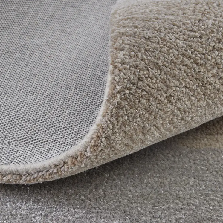 5' X 8' Gray and Ivory Abstract Hand Tufted Area Rug