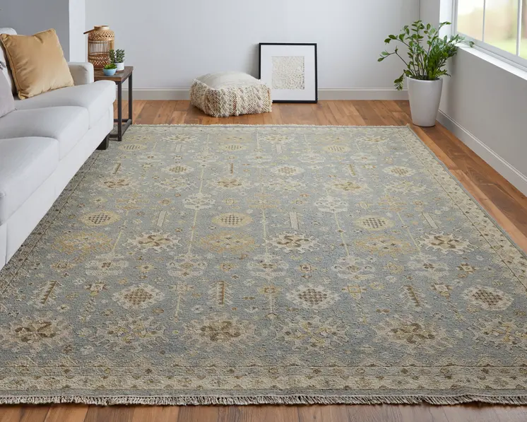 8' X 10' Gray and Ivory Wool Oriental Hand Knotted Area Rug With Fringe
