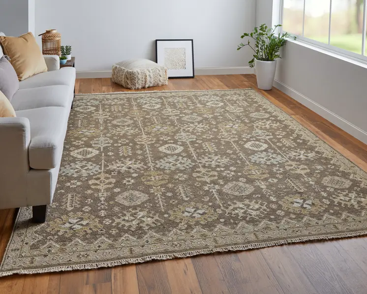 9' X 13' Tan and Brown Wool Oriental Hand Knotted Area Rug With Fringe