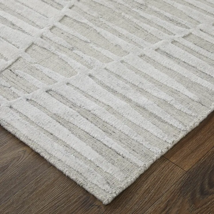5' X 8' Ivory Geometric Hand Woven Area Rug