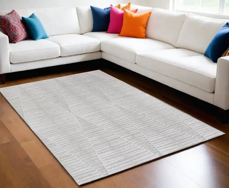 5' X 8' Ivory Geometric Hand Woven Area Rug