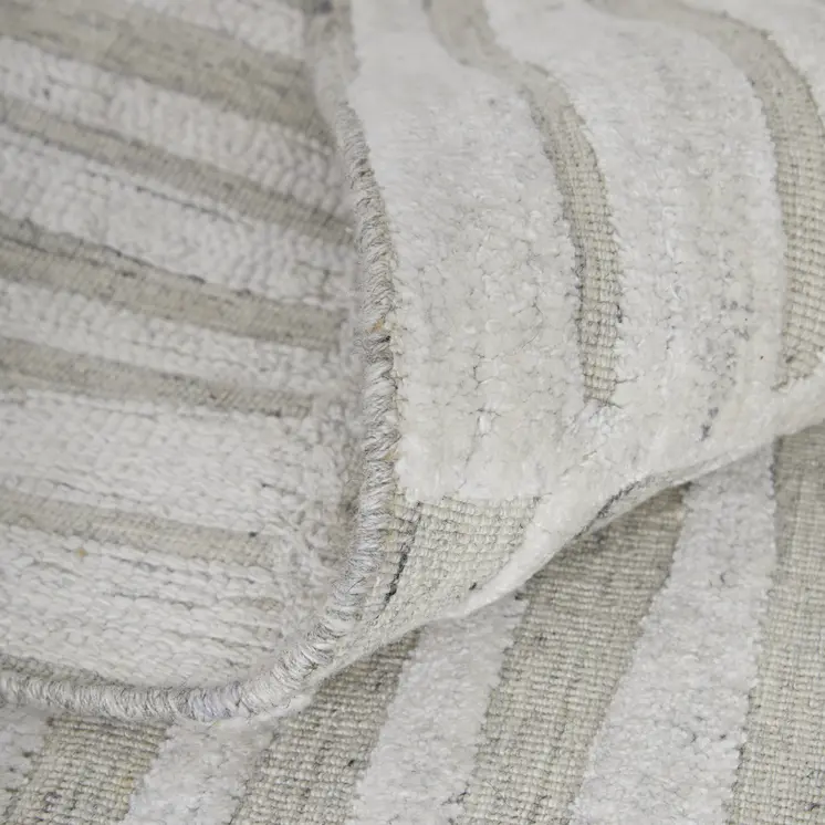 2' X 3' Ivory Geometric Hand Woven Area Rug