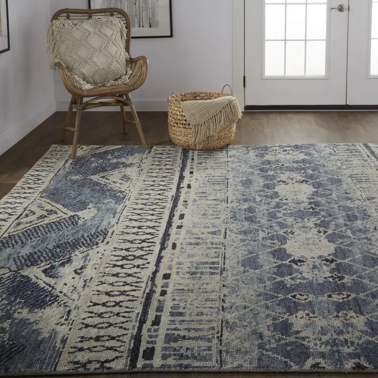 9' X 13' Gray Blue and Ivory Wool Floral Hand Knotted Area Rug