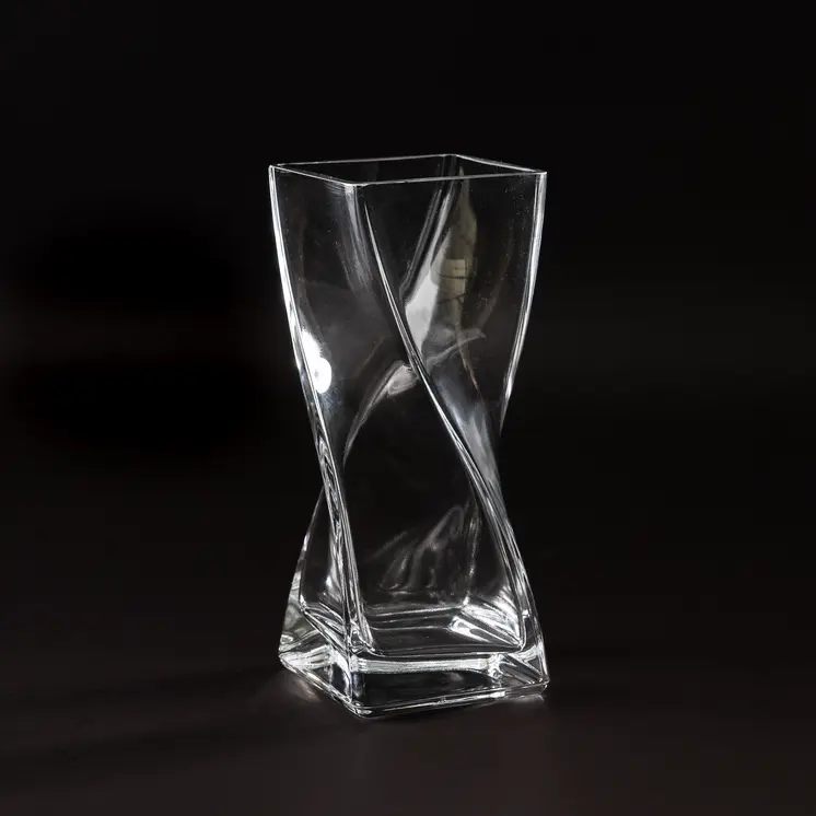 9" Clear Lead Free Crystal Twisted Helix Table Vase