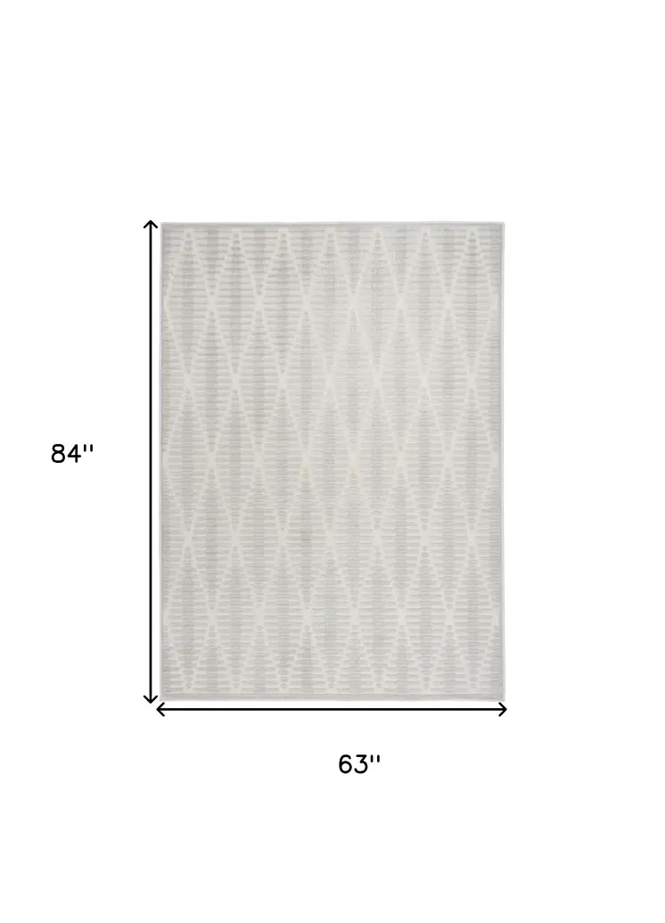 5' X 7' Gray Geometric Area Rug