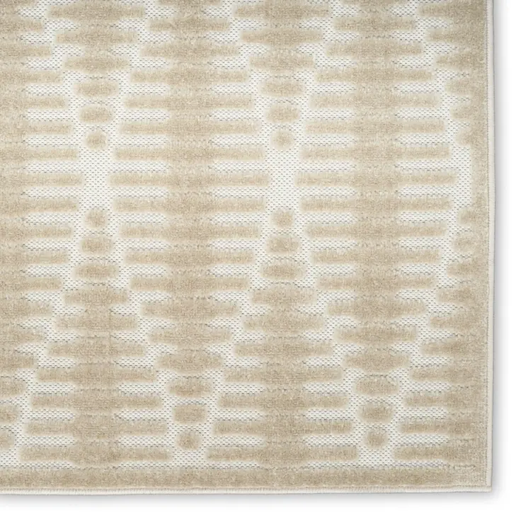 7' X 9' Beige Geometric Area Rug
