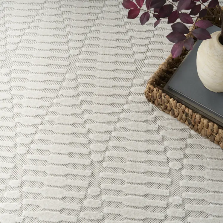 8' X 10' Ivory Geometric Area Rug