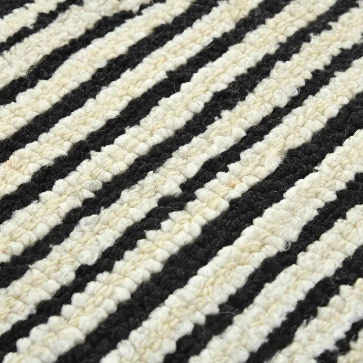 5' X 8' Black And Ivory Wool Abstract Hand Hooked Area Rug