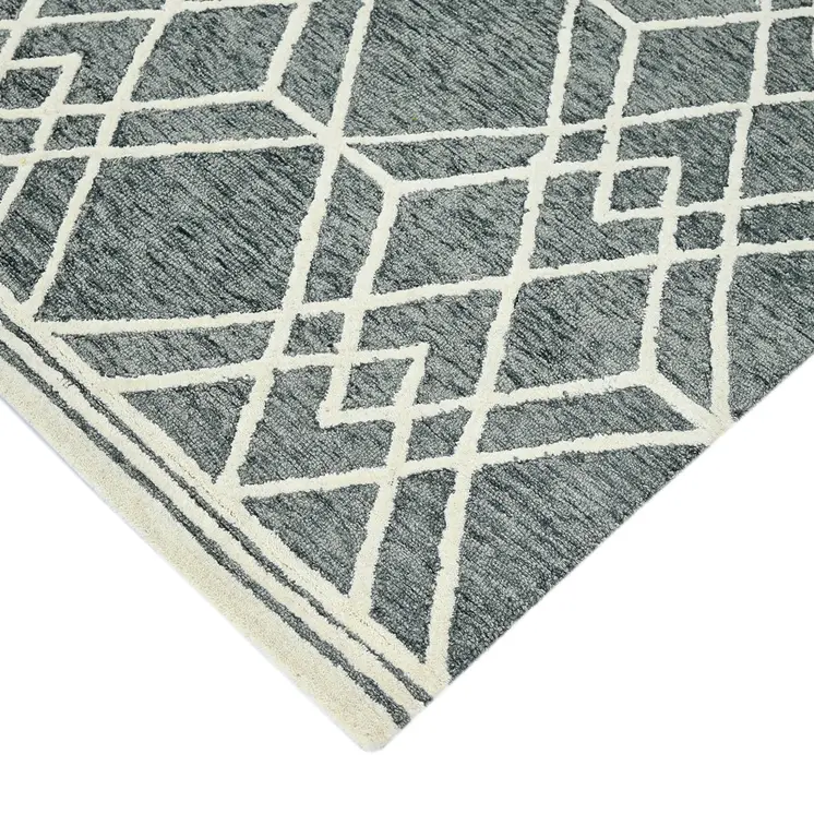 5' X 8' Gray And Ivory Wool Geometric Hand Hooked Area Rug