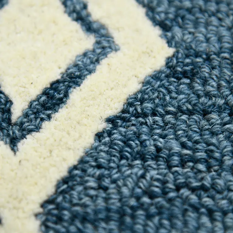 8' X 10' Blue And Ivory Wool Argyle Hand Hooked Area Rug