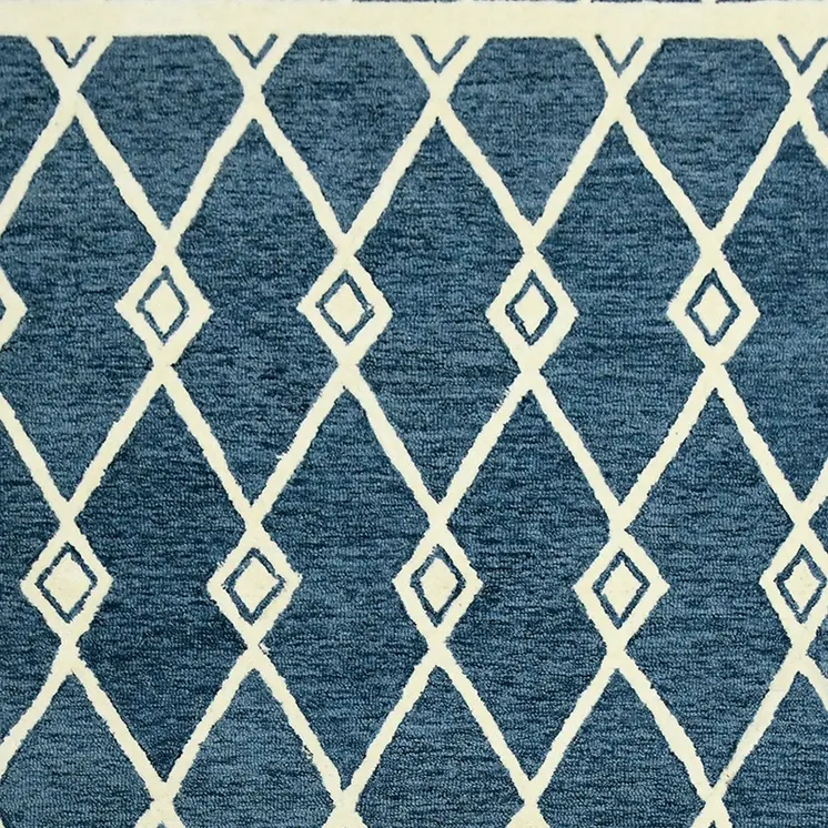 8' X 10' Blue And Ivory Wool Argyle Hand Hooked Area Rug
