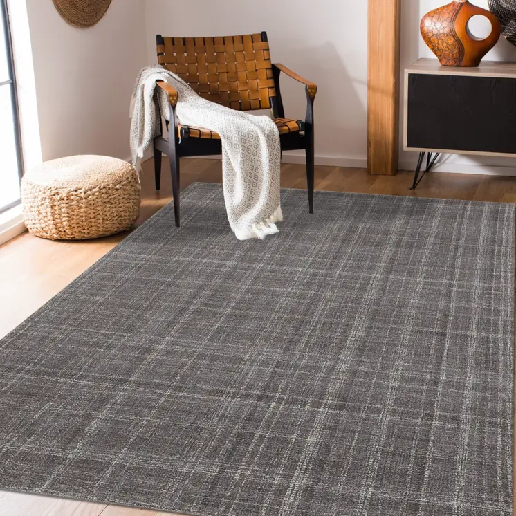5' X 7' Graphite And Ivory Wool Plaid Hand Tufted Area Rug