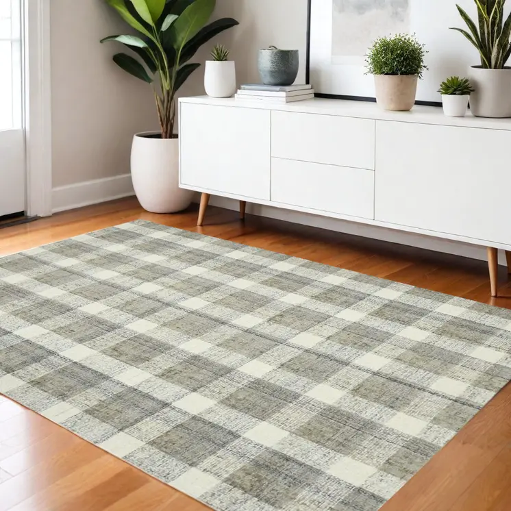 4' X 6' Gray And Ivory Wool Plaid Hand Tufted Area Rug