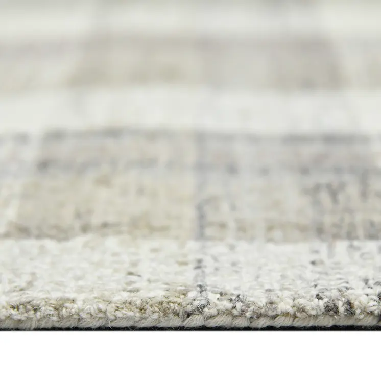 4' X 6' Gray And Ivory Wool Plaid Hand Tufted Area Rug