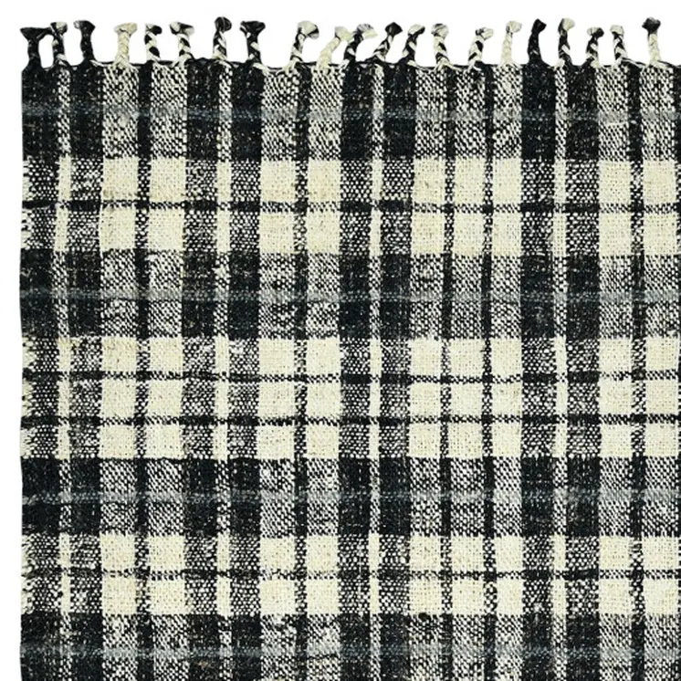 4' X 6' Black And Ivory Jute Plaid Hand Woven Area Rug With Fringe