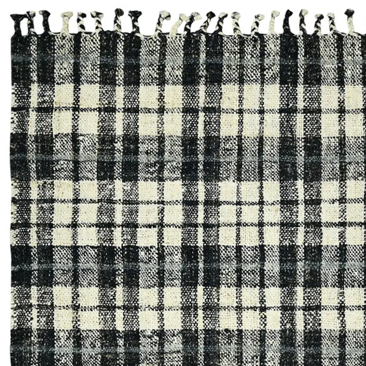 8' X 10' Black And Ivory Jute Plaid Hand Woven Area Rug With Fringe