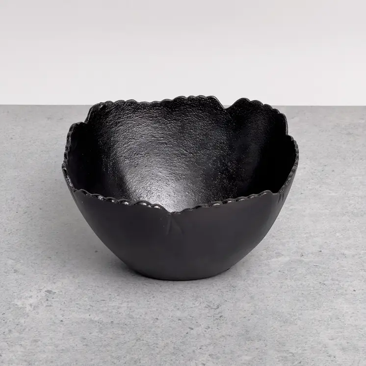 8" Black Aluminum Scalloped Edge Round Serving Bowl